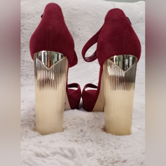 Michael Kors Retro 70s Velvet Soft Suede Burgundy Red Gold Stacked Platform - Picture 5 of 7